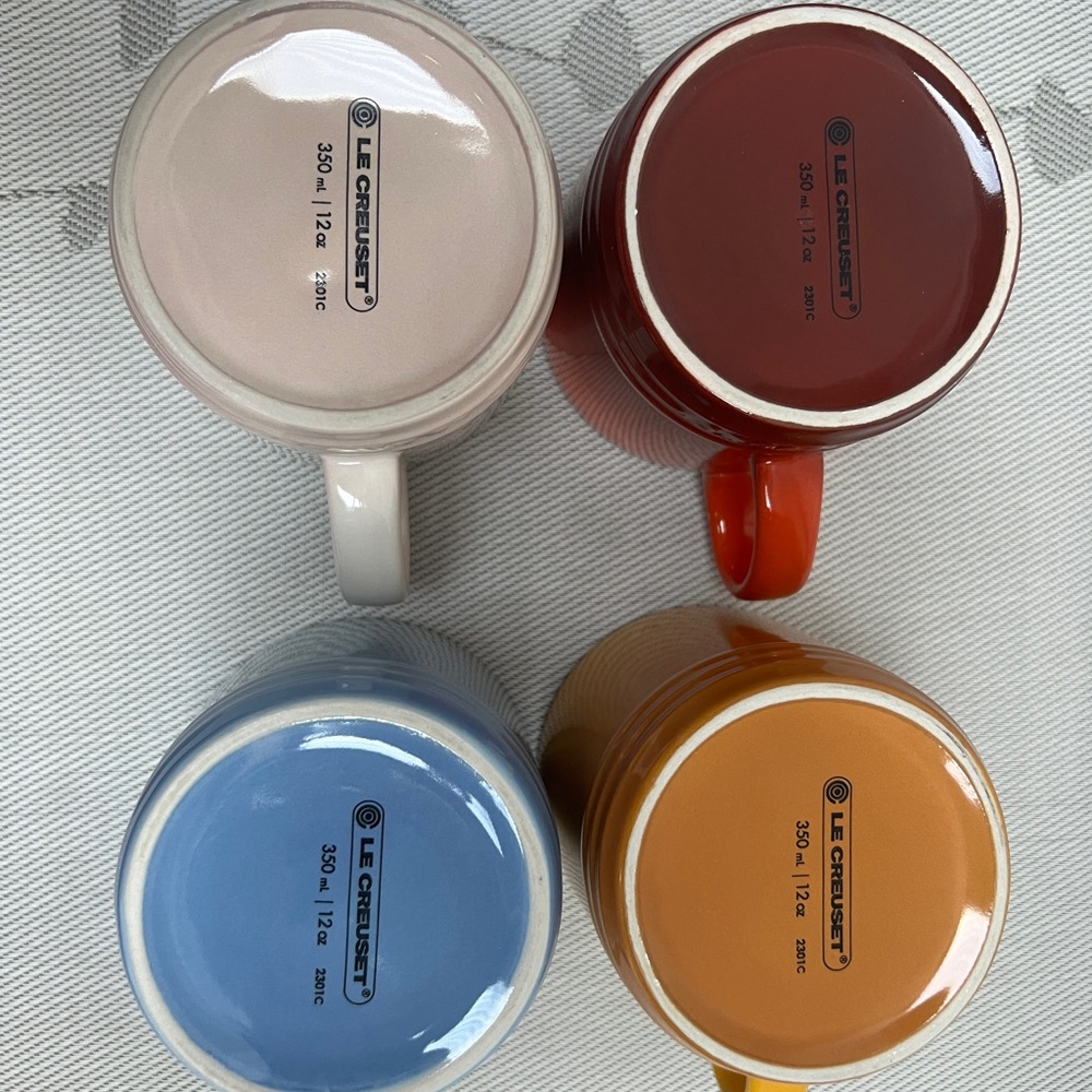 Le Creuset Elements  Collection Mugs | Set of 4 New In Box - Picture 5 of 9